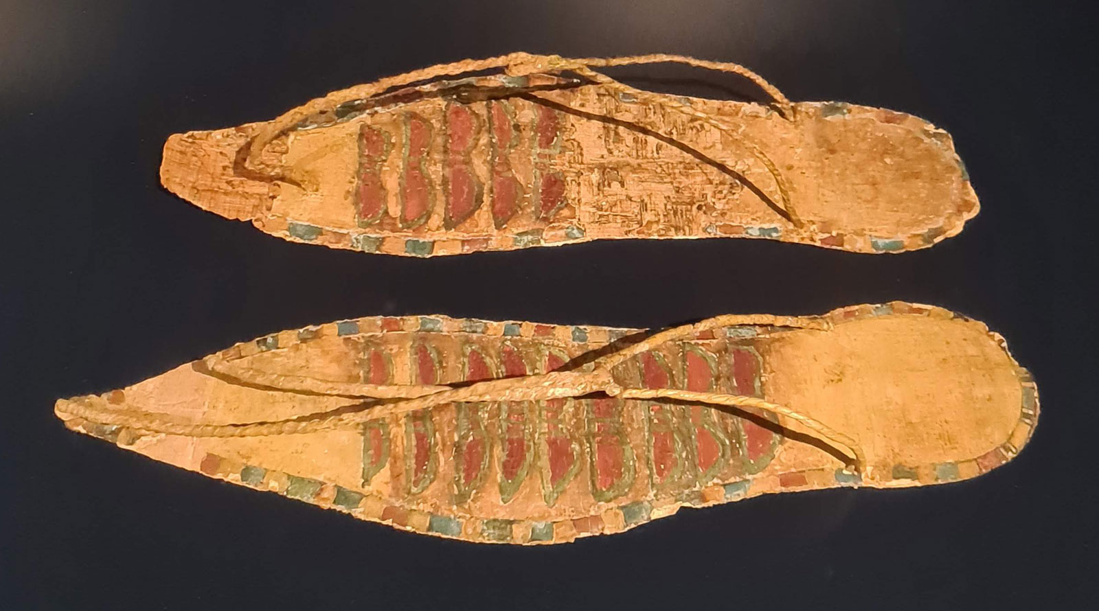 کفش صندل حصیری