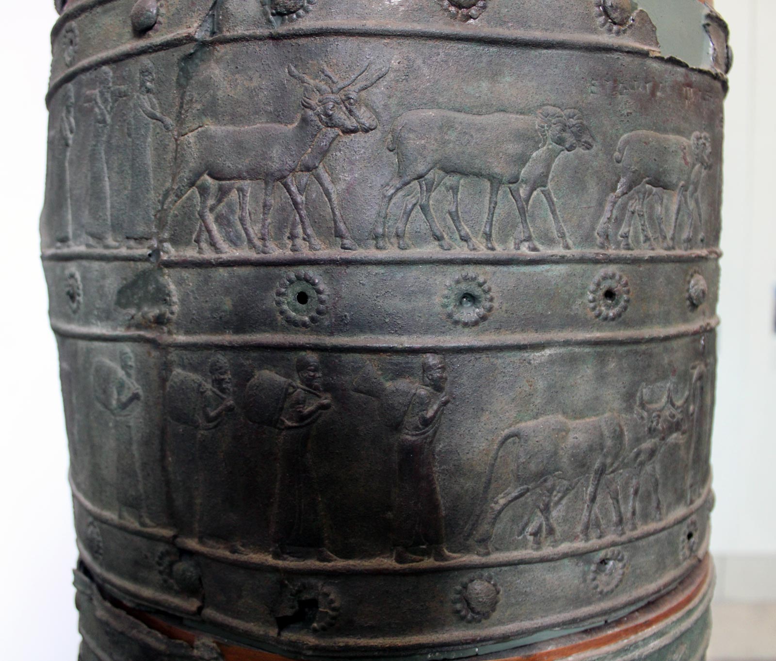 تزیینات شلمنسر سوم در بلوات