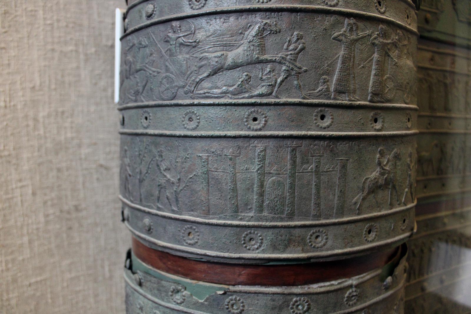 تزیینات شلمنسر سوم در بلوات