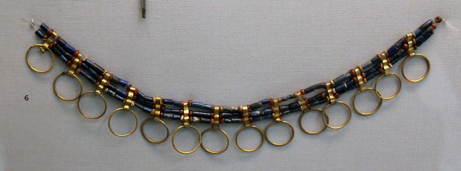 گردن بند اور