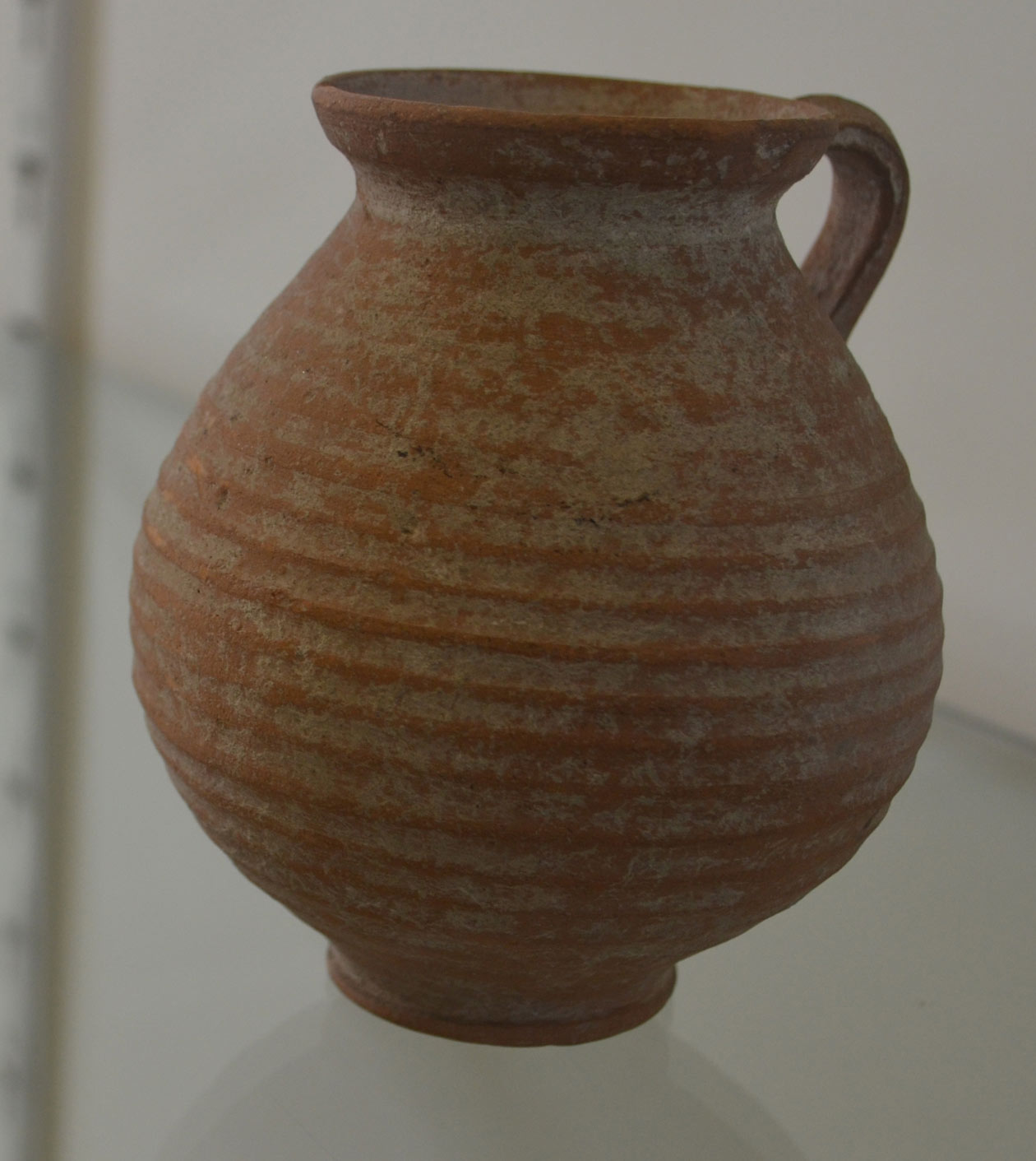 کوزه سفالی –محل کشف نامعلوم – موزه ملی ایران