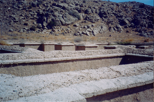  آثار هخامنشی اطراف تخت جمشید