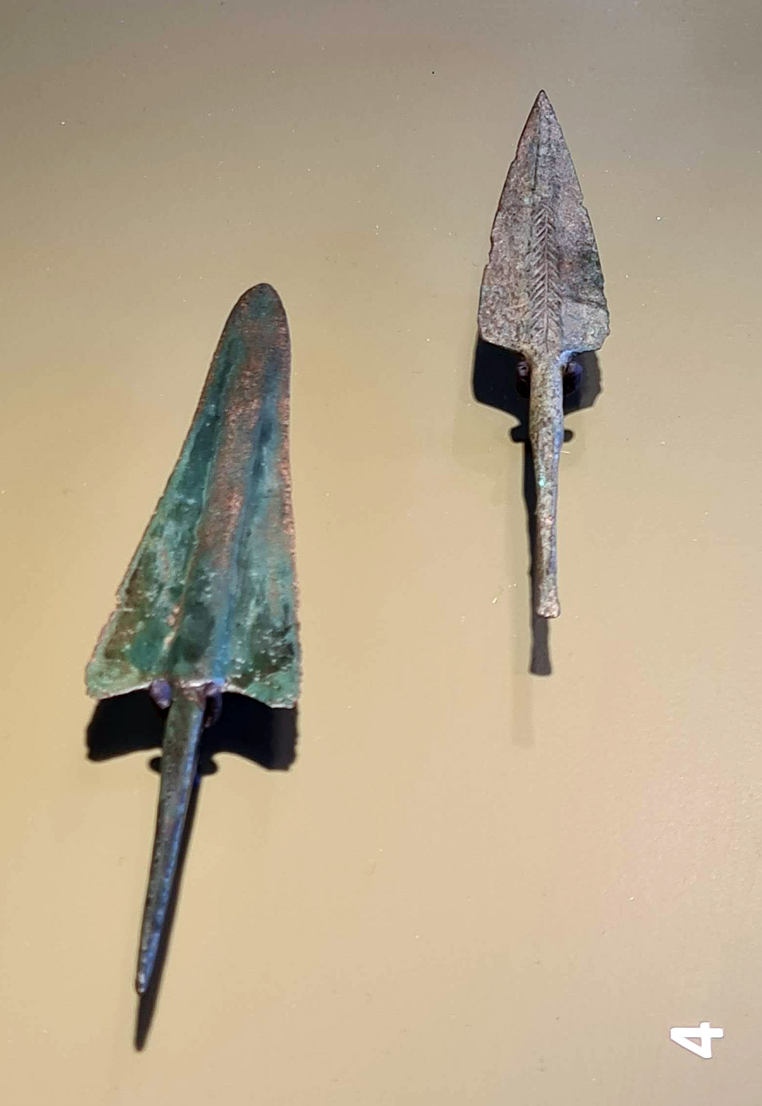 نیزه برنز لرستان