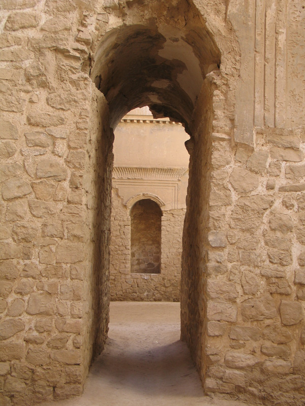 کاخ سروستان